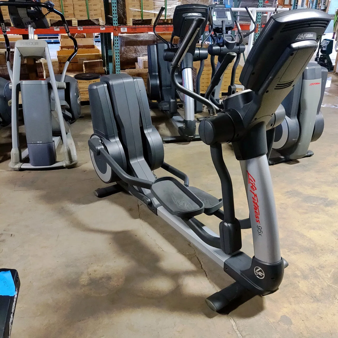 Life Fitness 95X Elliptical  (SKUP1846S)