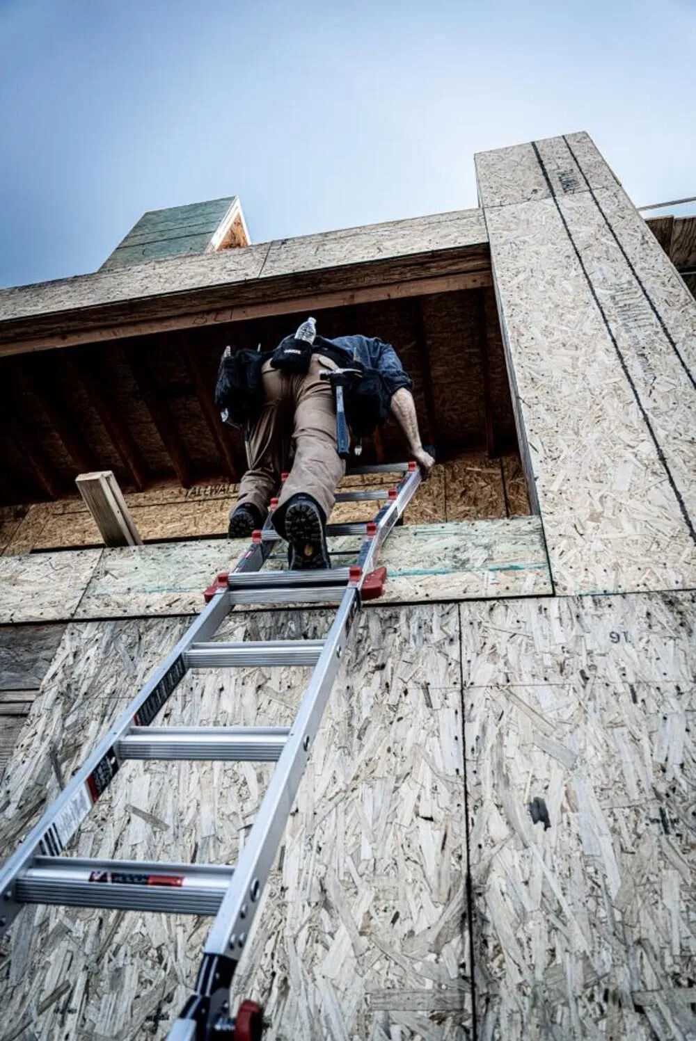 Little Giant Ladders Velocity Model 17 300 lb Rated Type-1A Multi-Use Ladder