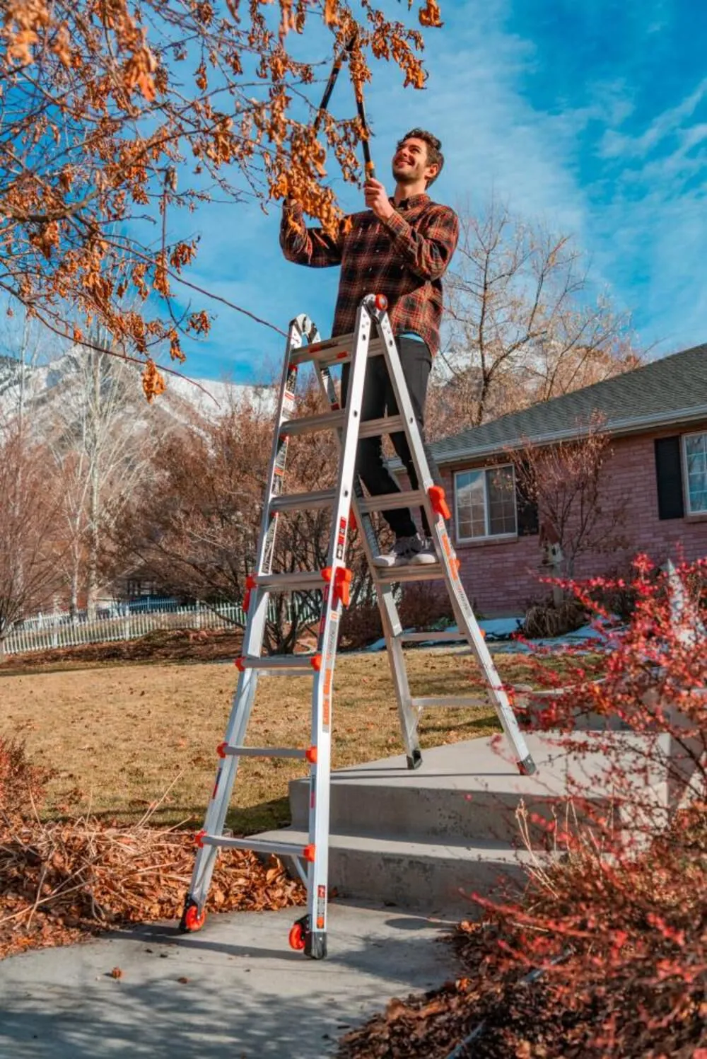 Little Giant Ladders Velocity Model 17 300 lb Rated Type-1A Multi-Use Ladder