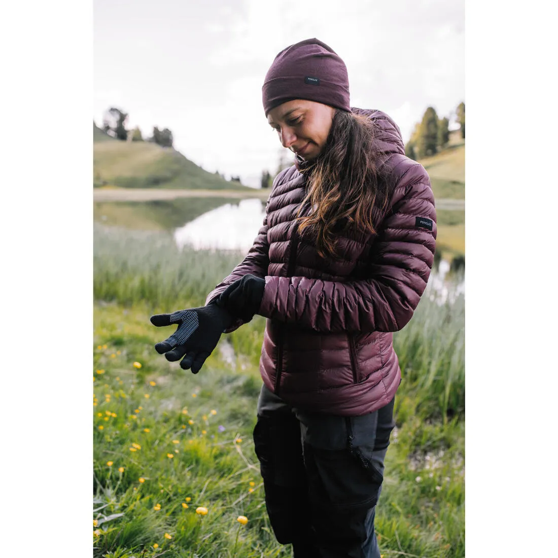 Unisex Mountain Trekking Touchscreen-Compatible Liner Gloves Trek 500